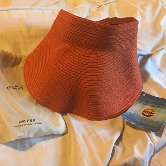 Oh Sunny red visor hat with carry on bag NWT - Picture 2 of 6